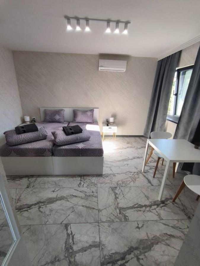 студио ава 2 Apartment Sliven