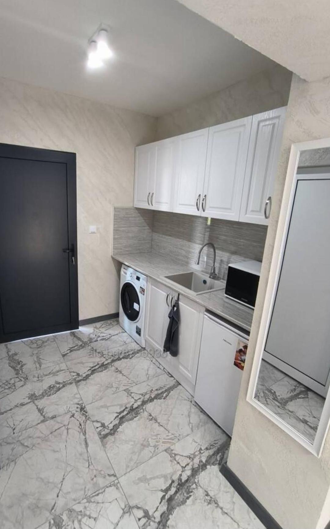 студио ава 2 Apartment
